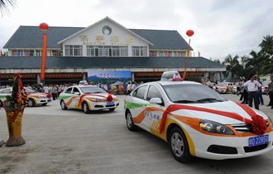 长安汽车CX30交付海汽集团出租车公司 