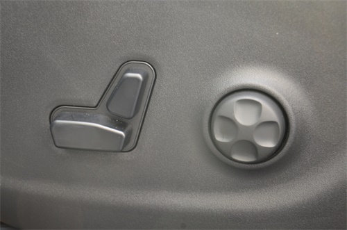 延续经典 国产Jeep 自由光到店实拍