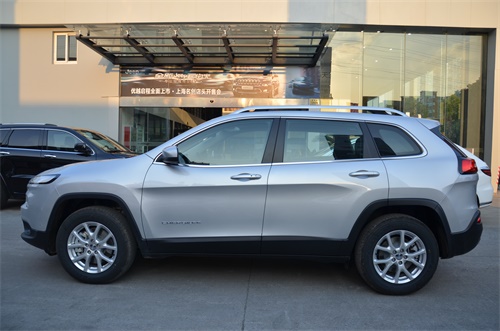 延续经典 国产Jeep 自由光到店实拍