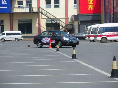 绿色传中国 “A+家轿” 奇瑞A5在行动